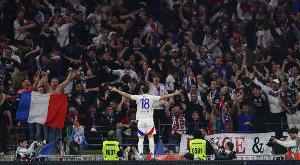 里昂未按时提交欧战参赛许可文件，预计将在数日内解决