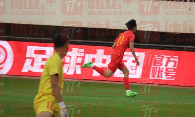 柠檬直播体育-【渭南杯】王钰栋贴地斩 U19国青1比0越南取开门红