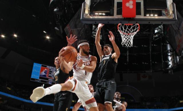 柠檬体育直播-迈进投篮180俱乐部！进化版布克助推太阳6连胜