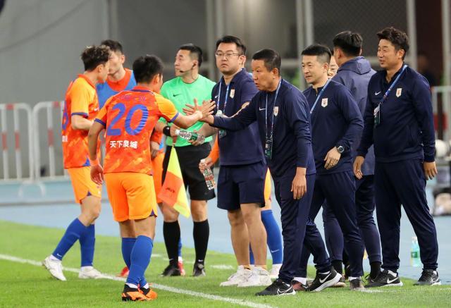 1684637852936061933.jpg 柠檬体育直播-5天!崔康熙改变了山东队什么?队员自解:活力+统一