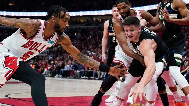 柠檬直播体育-30分惨败创队史纪录！公牛耻辱一战送还主场优势