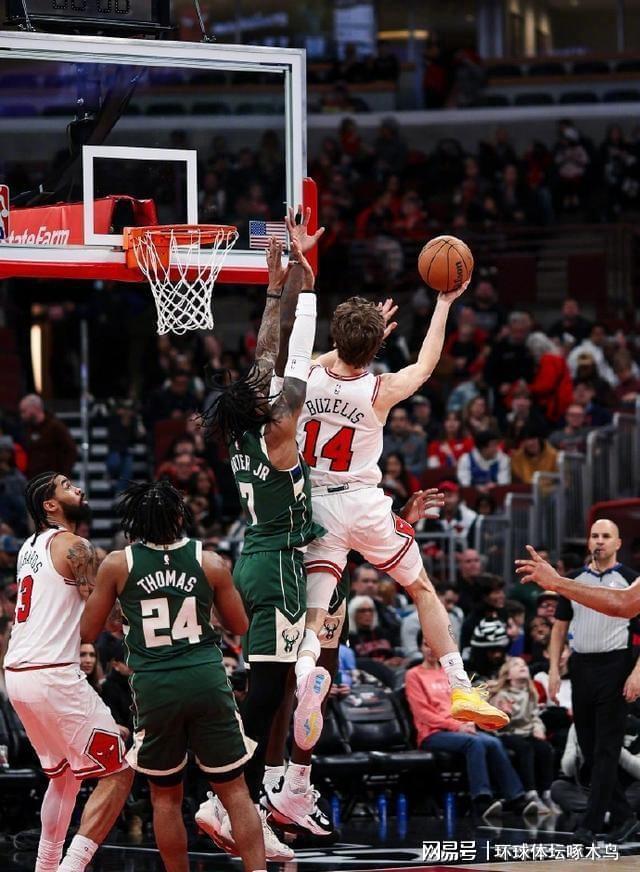 柠檬体育直播-塞克斯顿22分3板2助3断 公牛120-97逆转战胜雄鹿