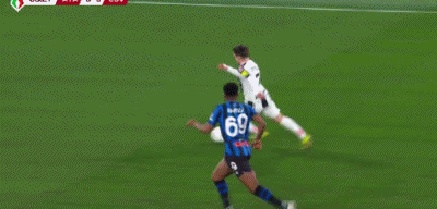 柠檬体育直播-尤文0-3亚特兰大无缘意杯四强，苏莱曼纳破门，斯卡马卡建功