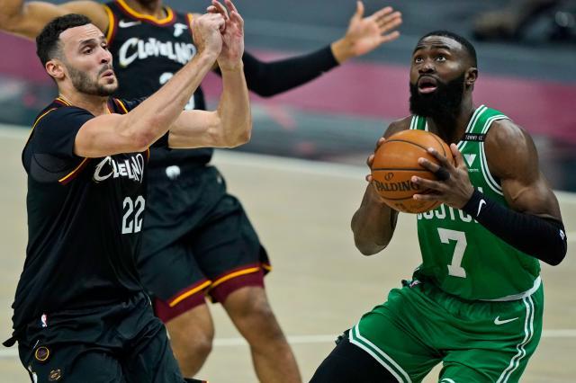 柠檬直播体育-负骑士胜率跌回50% 动荡绿军何时按下交易按钮？